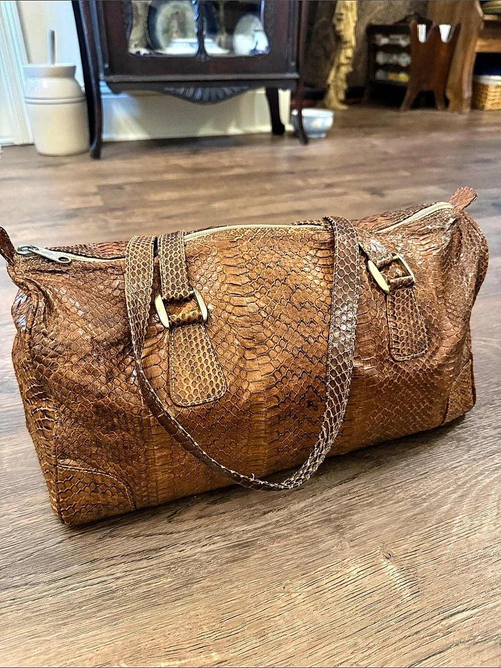 Vintage 1970s Brown Python Snakeskin-Embossed Travel Purse shoulder Bag